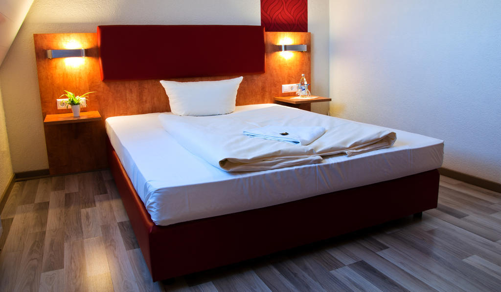 Landhotel Kueffner Pfedelbach Kamer foto