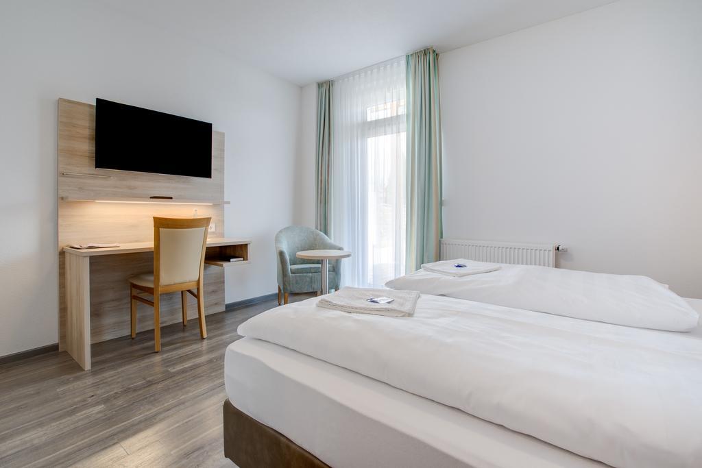 Landhotel Kueffner Pfedelbach Buitenkant foto