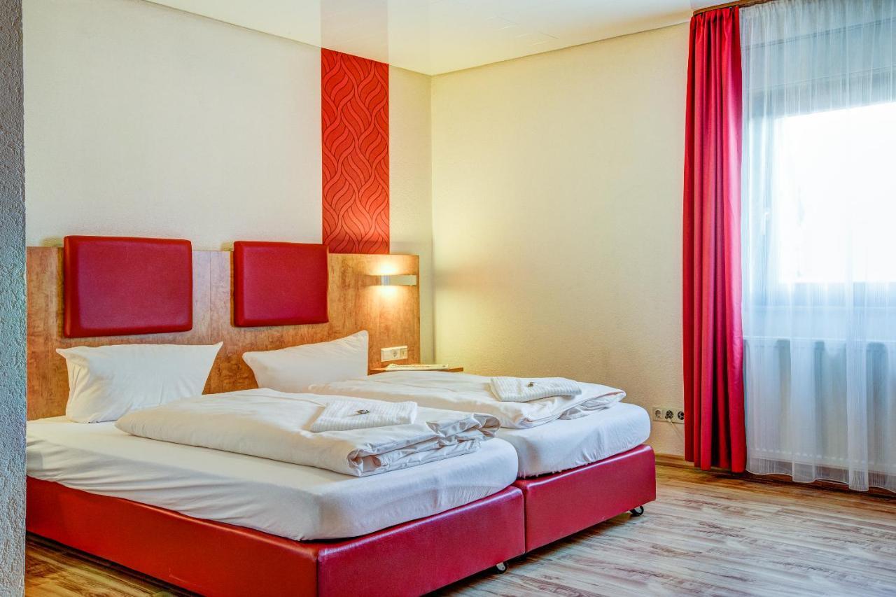 Landhotel Kueffner Pfedelbach Buitenkant foto
